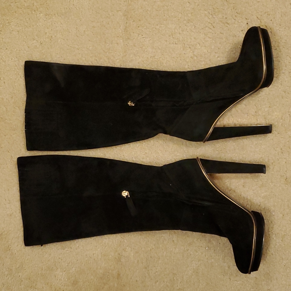 BCBGMAXAZRIA MA-Neptune black suede boots